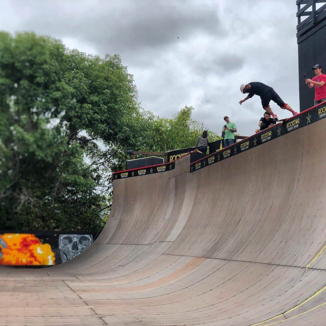 ケアリー・ハートさんのインスタグラム写真 - (ケアリー・ハートInstagram)「Last stop on the bbq circuit!!!! Pretty surreal watching @stevecaballero rip @elliotsloan ‘s vert ramp!!! @indianmotorcycle」5月8日 9時20分 - hartluck