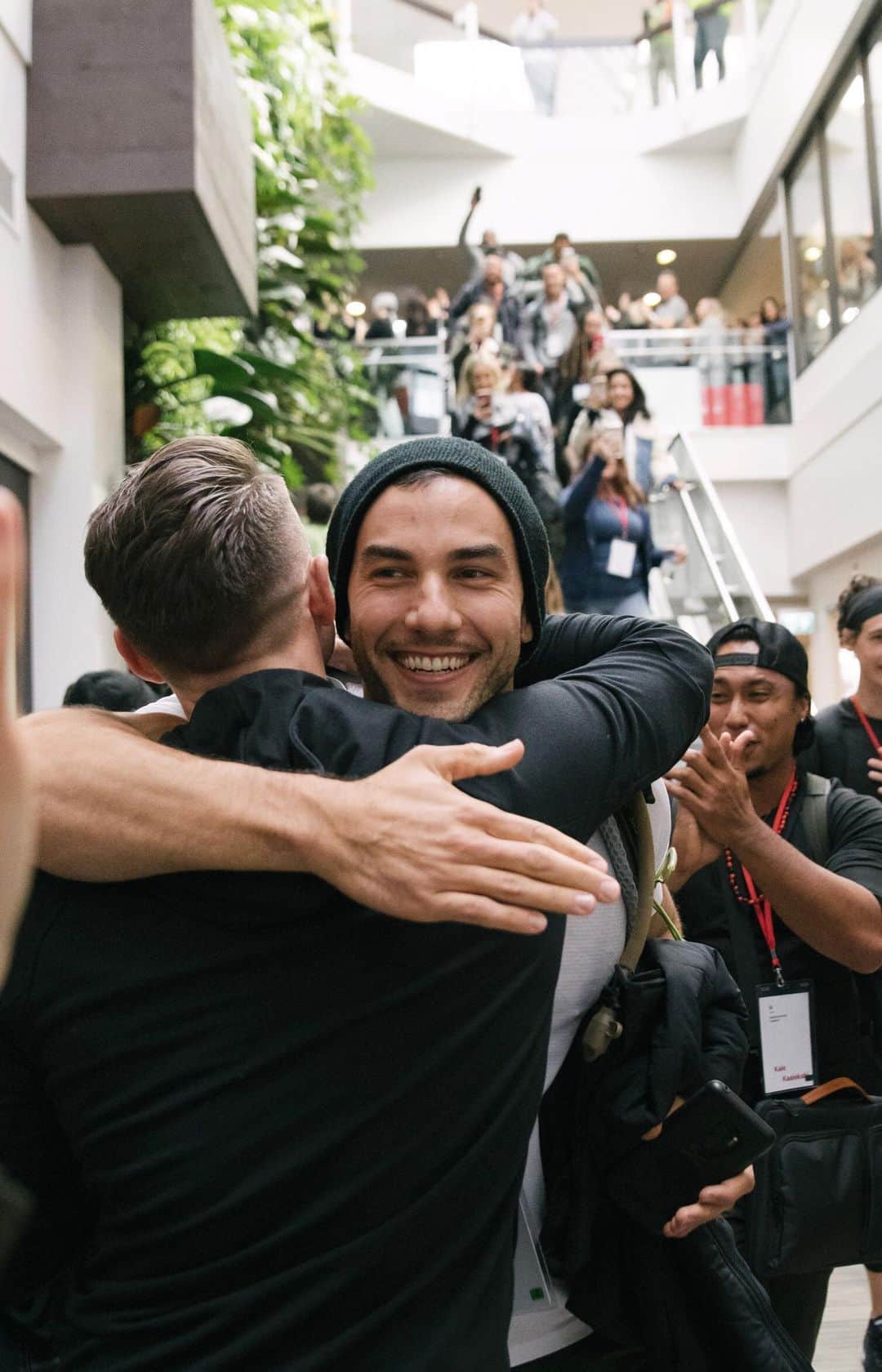 のインスタグラム：「Our ambassadors are the heartbeat of their communities—they live and breathe #thesweatlife every single day.  Watch what went down when we  headed up to Whistler, Canada with 100 ambassadors from around the world to get our sweat on, have real conversations, and connect on the common thread that brought us all here—community.」