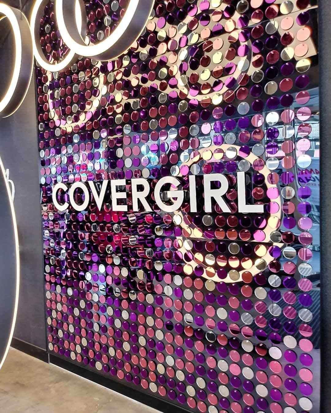 COVERGIRLさんのインスタグラム写真 - (COVERGIRLInstagram)「Who wants to take a class trip to the COVERGIRL Store. 🙋 Come down to #TimesSquare to pay us a visit! #COVERGIRLNYC #IAmWhatIMakeUp #COVERGIRLCrueltyFree #CrueltyFree #NationalTeachersDay」5月8日 10時28分 - covergirl