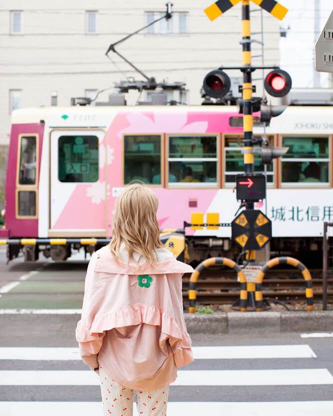 Aya（高本彩）さんのインスタグラム写真 - (Aya（高本彩）Instagram)「荒川ぶらり旅🚃  #photobyaya #単焦点レンズ #50mm #東京電影倶楽部」5月8日 11時06分 - aya_dream04