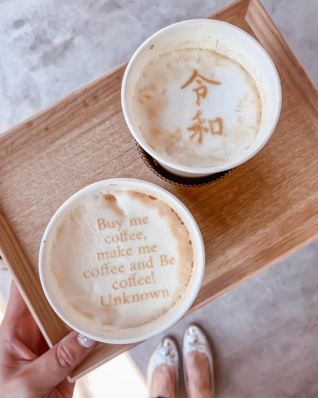 Yukicoさんのインスタグラム写真 - (YukicoInstagram)「令和ラテ☕️༄ もう一杯はコーヒーに込めたメッセージを♡ ‥‥‥‥‥‥‥‥‥‥‥‥‥‥‥‥‥‥‥‥‥‥‥‥‥‥‥‥‥‥‥‥‥‥ #coffeetime#coffeecups#dailycoffee#coffeeaddict#coffeeart#coffeegram#foodstagram#beautifulcuisines#cupsinframe#coffeenclothes#coffeelife#coffeetime#coffeecup#latteartgram#latteart#vscocoffee#cups_are_love#大阪コーヒー#大阪カフェ#関西グルメ#カフェ巡り#ラテアート#モーニングコーヒー」5月8日 20時50分 - yukicolifecom