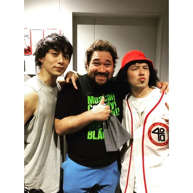 JONTEさんのインスタグラム写真 - (JONTEInstagram)「パークマンサーことサンガさんが来てくれました(^^) 先輩なんですよ、自分の(^^) 元ね(^^) 今も変わらず仲良くさせていただいてます(^^) n happy birthday Katsuya🎉🍾 #kinkyboots #kinkybootsjp #パークマンサー #サンガ」5月8日 20時52分 - jtfav