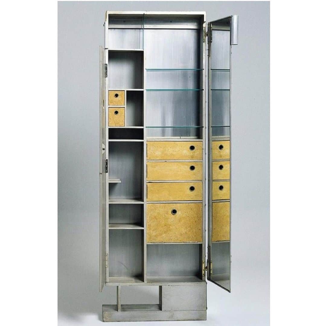 THE ROWさんのインスタグラム写真 - (THE ROWInstagram)「Eileen Gray; Custom Cabinet of Aluminum, Wood, Cork and Mirrored Glass, 1929」5月8日 21時34分 - therow