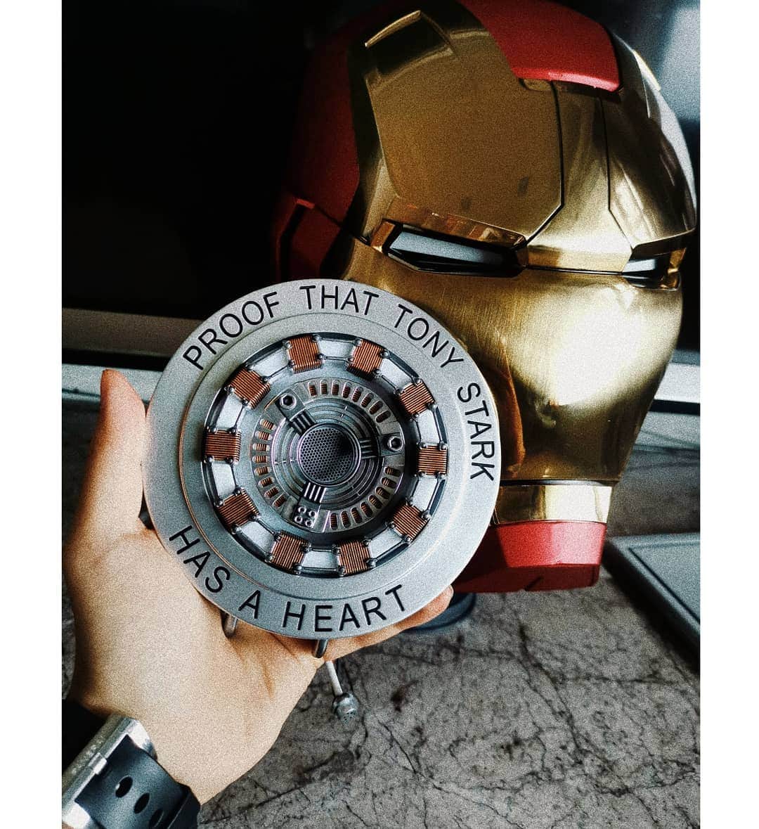 ダンソン・タンのインスタグラム：「Love u 3000 ✖✖ #現在不算劇透了吧  #PROOFTHATTONYSTARKHASAHEART #DT #唐禹哲  #AvengersEndgame  #IronMan  #HOTHEART #SEVENDAYS」