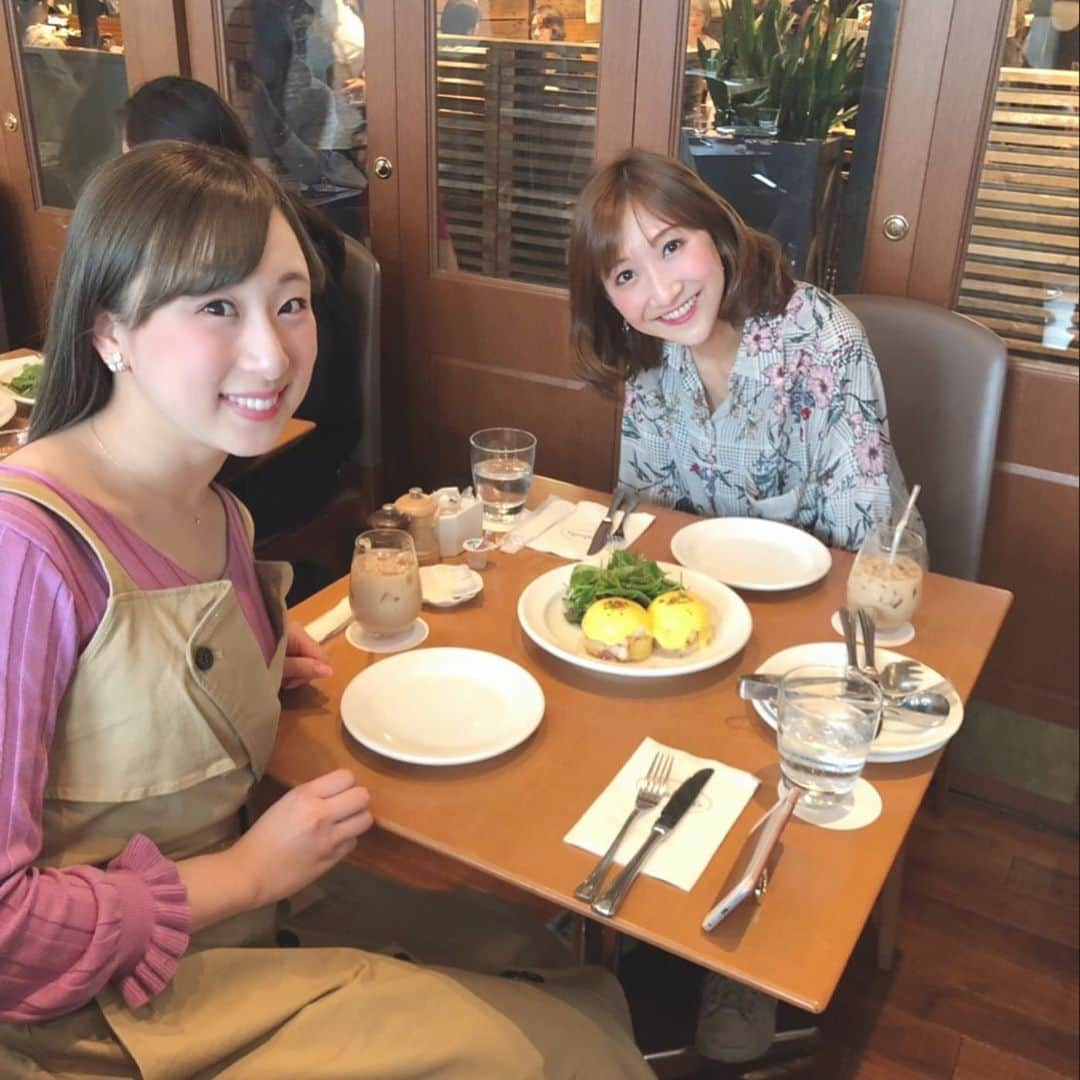 茉玲さや那さんのインスタグラム写真 - (茉玲さや那Instagram)「この間、まいちゃんに会いました♡ まいちゃんは宝塚の千秋楽のお手伝いをしに来てくれて、いっぱい助けてもらいました( ´͈ ᵕ `͈ )❁⃘*.ﾟ 旅行でお土産も買ってきてくれて…·͜·♡ まいちゃん、ありがとう♡♡♡ #夢乃花舞 #雪組 #茉玲さや那 #花組 #娘役」5月8日 21時52分 - sayana_egg_98