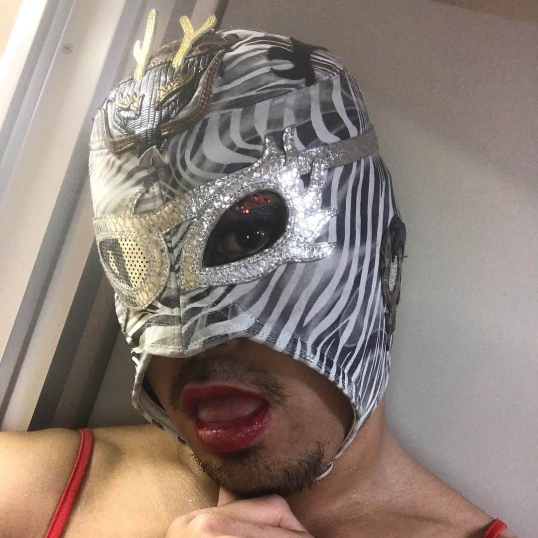 政宗さんのインスタグラム写真 - (政宗Instagram)「‪おつかれさまぁ〜 ‬ ‪また 来年？ ‬ ‪かな？？‬ ‪お待ちしてまーす‬ ‪またねぇ〜‬ ‪ #ルチャンコ・マニア‬ #おかまさむね #年に一度 #政宗選手 #prowrstling #prowrestler #masamune」5月8日 21時56分 - masamune___date