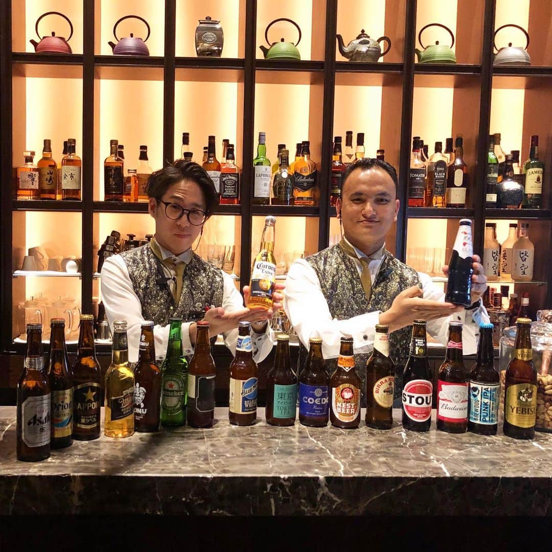 InterContinental Tokyo Bayさんのインスタグラム写真 - (InterContinental Tokyo BayInstagram)「🇯🇵🇬🇧🇺🇸🇮🇹🇫🇷🇳🇱🇲🇽🏴󠁧󠁢󠁳󠁣󠁴󠁿🇫🇯 ニューヨークラウンジではワールドビールフェアを開催中🍻 🌎全20種の世界のビールがお楽しみいただけます。  スタッフがお好みに合わせてビールを販売いたしますので、ぜひ、ゴージャスなニューヨークラウンジで世界のビールをお楽しみください🍺  #ホテルインターコンチネンタル東京ベイ  #インターコンチネンタル東京ベイ #intercontinental #intercontinentaltokyobay#ニューヨークラウンジ#Newyorklounge#ラウンジ#ビール#world#beer #インスタ映え#フォトジェニック#クラフトビール #🍺 #ビール女子 #ビール好き #craftbeer #beerlover」5月8日 21時59分 - intercontitokyobay