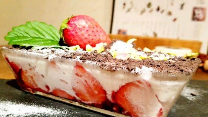 石関友梨のグルメインスタ