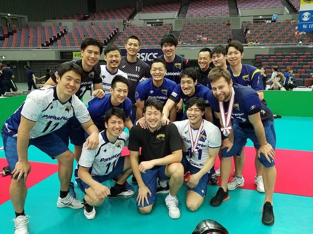 伊賀亮平のインスタグラム：「今シーズン沢山の応援ありがとうございました📣来シーズンもよろしくお願いします🤲 #池田さんありがとうございました #わっしょい」