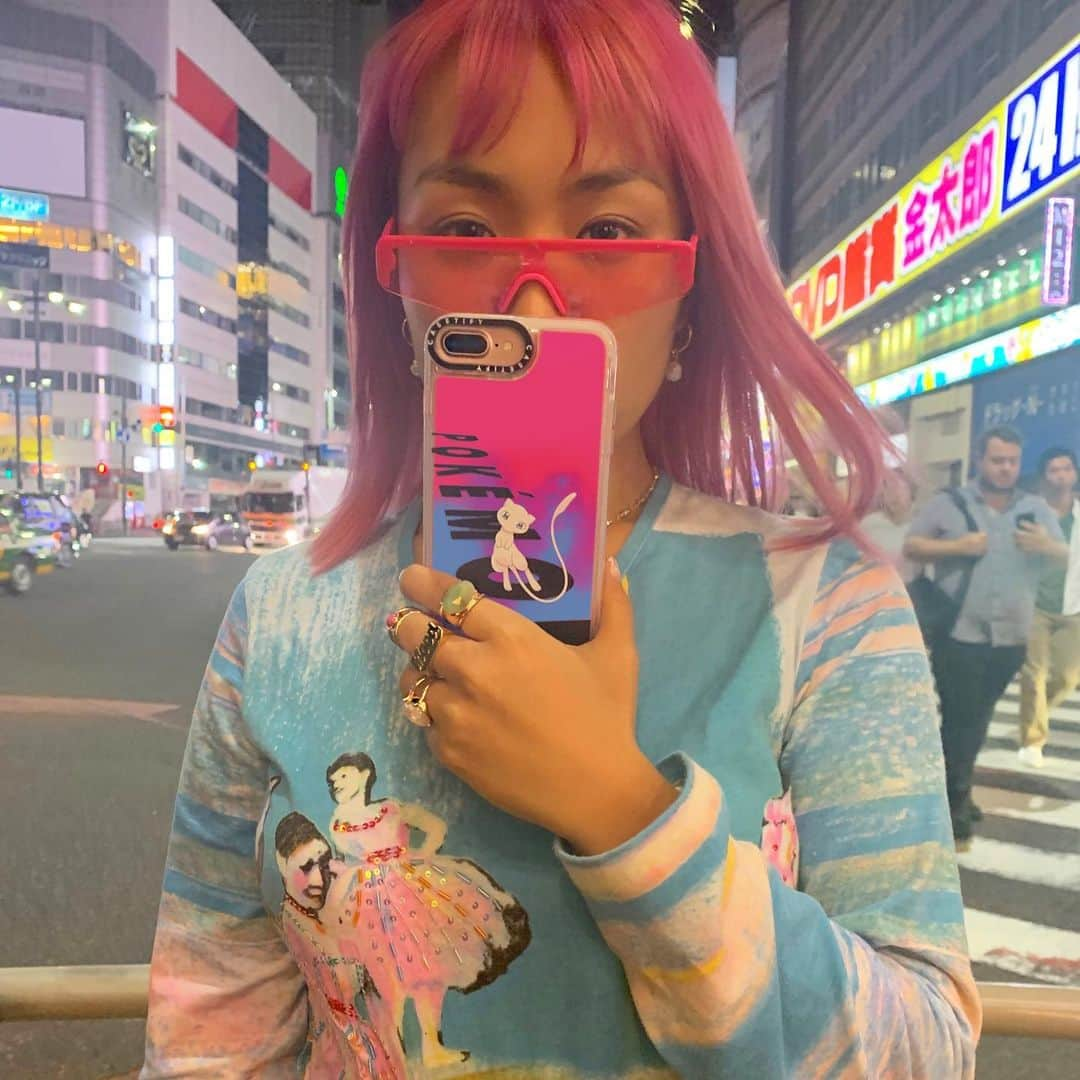 RIEHATAさんのインスタグラム写真 - (RIEHATAInstagram)「my mood: Mew💓😈 CASETiFY & POKÉMON コラボが5月10日にCASETiFY 公式サイト (www.casetify.com/ja_JP/pokemon) で発売😍 ポケモンケースかわいいなぁもう🤳 #CASETiFYPokemon #StateYourCase @CASETiFY @CASETiFY_JP」5月8日 14時15分 - riehata