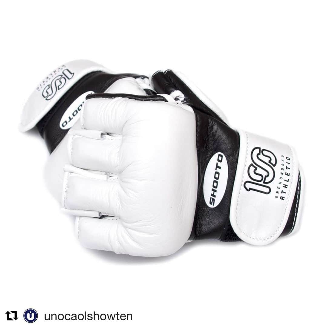 佐藤ルミナさんのインスタグラム写真 - (佐藤ルミナInstagram)「急げ💨 #Repost @unocaolshowten with @get_repost ・・・ "100A SHOOTO GLOVES﻿"の予約受付中。  プロフェッショナル修斗30周年を記念して、ONEHUNDRED ATHLETICがISAMI社製の修斗公認オープンフィンガーグローブを別注しました。5月12日までUCS STORE by Amazonにて予約販売中です。﻿ ﻿ #unocaolshowten #ucs #onehundredathletic #100a # #shooto #shooto30th #isami #mma」5月8日 14時18分 - ruminasato