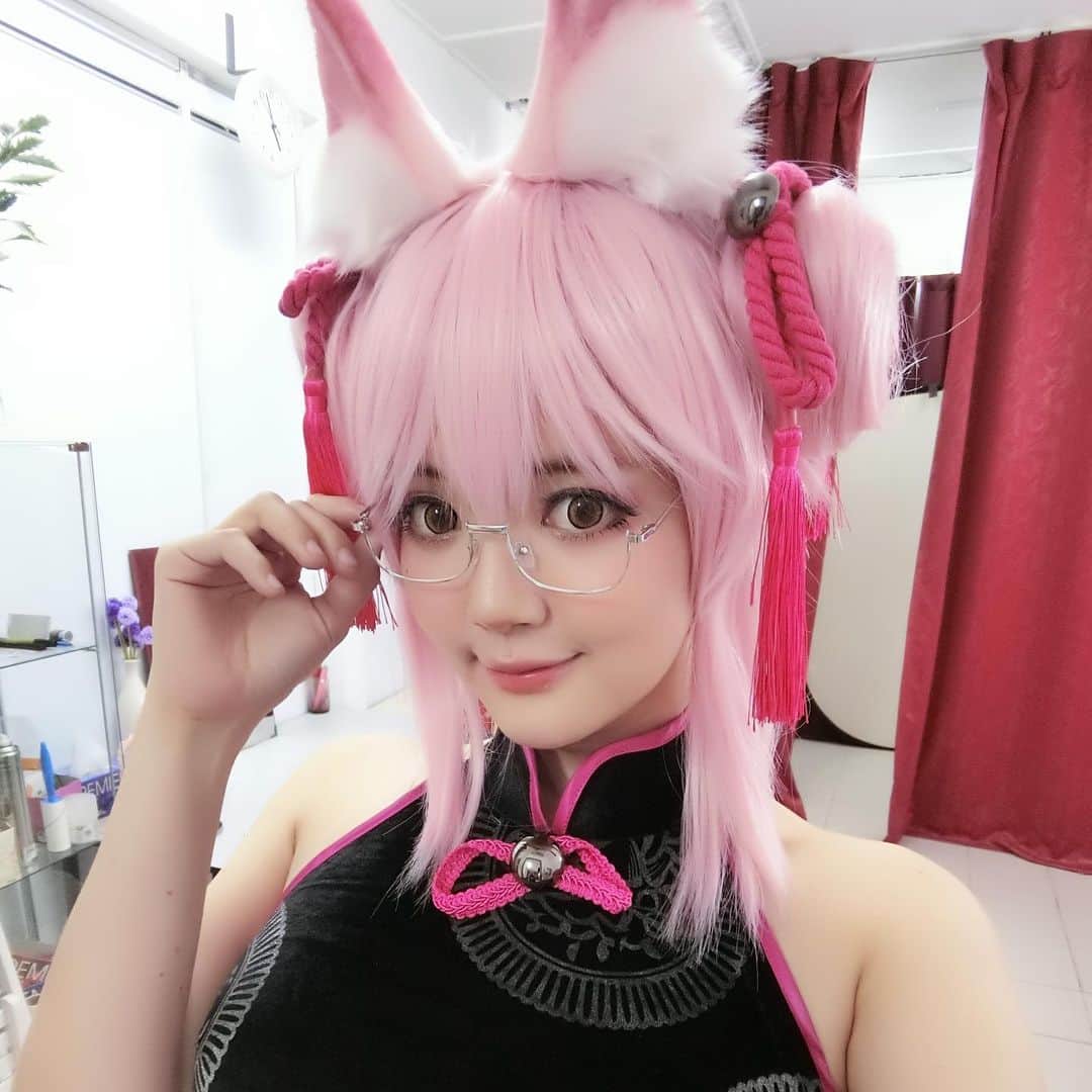 YingTzeさんのインスタグラム写真 - (YingTzeInstagram)「Megane YingTze ! ❤️ _ My next event is KL Anime Matsuri on 8th & 9th June 2019 ! First Malaysia Event this year ~ hope to see you soon my Malaysian friends ! 🥰❤️ I’m very excited ! _ Tonight’s Live Gaming Stream will be Mobile Legends again because yesterday’s 4 hours never happened lol. 6 more stars to mythic , bless me guys. Stream starts at 9pm - 1 am ! ❤️🙏🏻 #blessed #fgo #fate #fatecosplay #tamamo #tamamonomae #megane」5月8日 14時26分 - yingtze