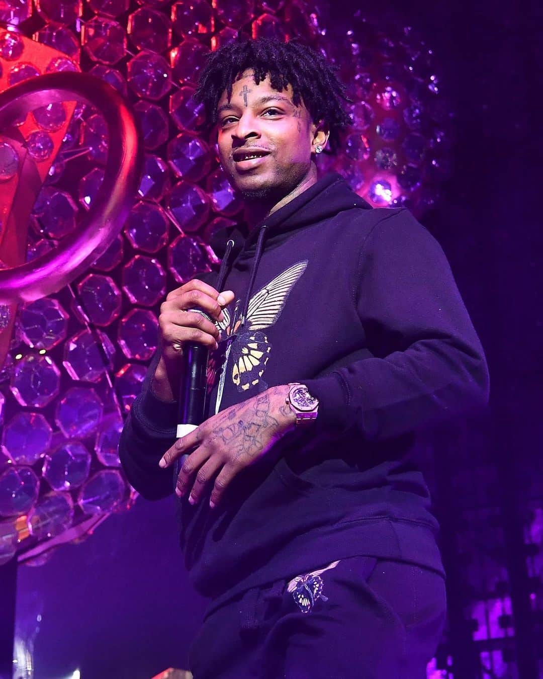 HYPEBEASTさんのインスタグラム写真 - (HYPEBEASTInstagram)「@hypebeastmusic: @21savage is hitting the road with @dababy for the 'i am > i was' tour. Head to the link in our bio to check out which cities they’ll be hitting up starting July 10, and look for tickets to go on sale come May 10. Photo: Paras Griffin/Getty Images」5月8日 15時59分 - hypebeast