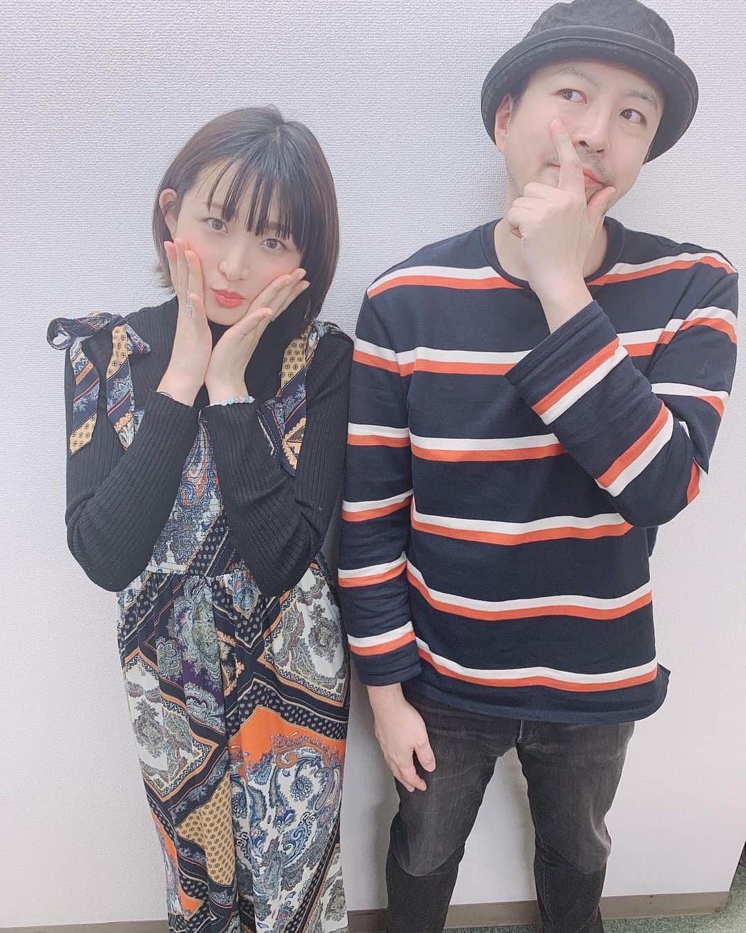 都乃さんのインスタグラム写真 - (都乃Instagram)「アニキとリハしてきた🙌ら、 紺×オレンジ×白でまさかのシンクロしてた🤣✨ #pepesale  #japanesegirl #SATONO」5月8日 16時02分 - tonomotono