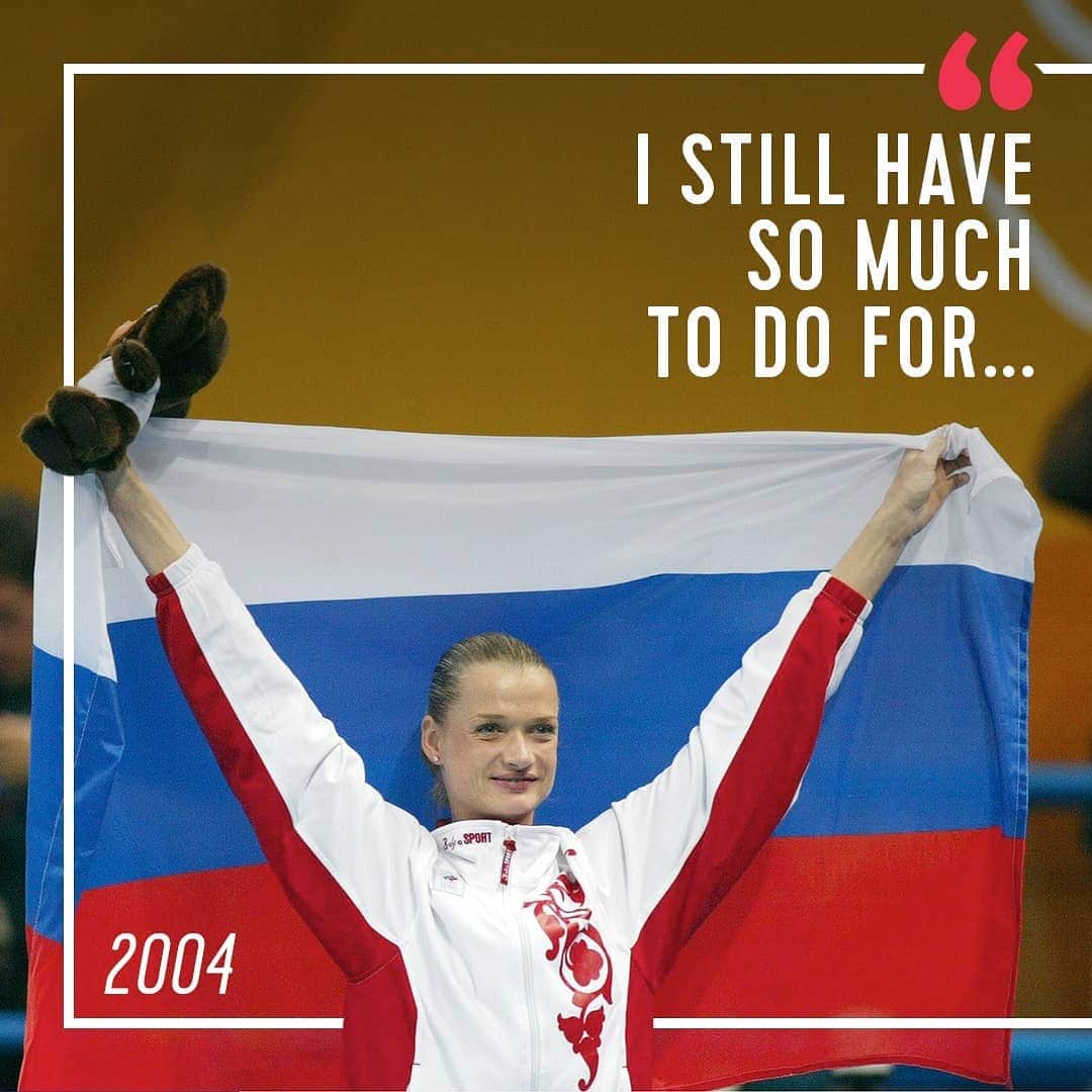 オリンピックチャンネルさんのインスタグラム写真 - (オリンピックチャンネルInstagram)「THEN AND NOW: Turning her height from a disadvantage to an advantage, Svetlana Khorkina became one of the most successful female gymnast of all time. Now, she's looking to give back and and teach the next generation.  Hit link in bio to watch the latest episode of our original series, Legends Live On, and see how this Olympic legend is giving back to sport she loves.」5月8日 16時25分 - olympicchannel_x