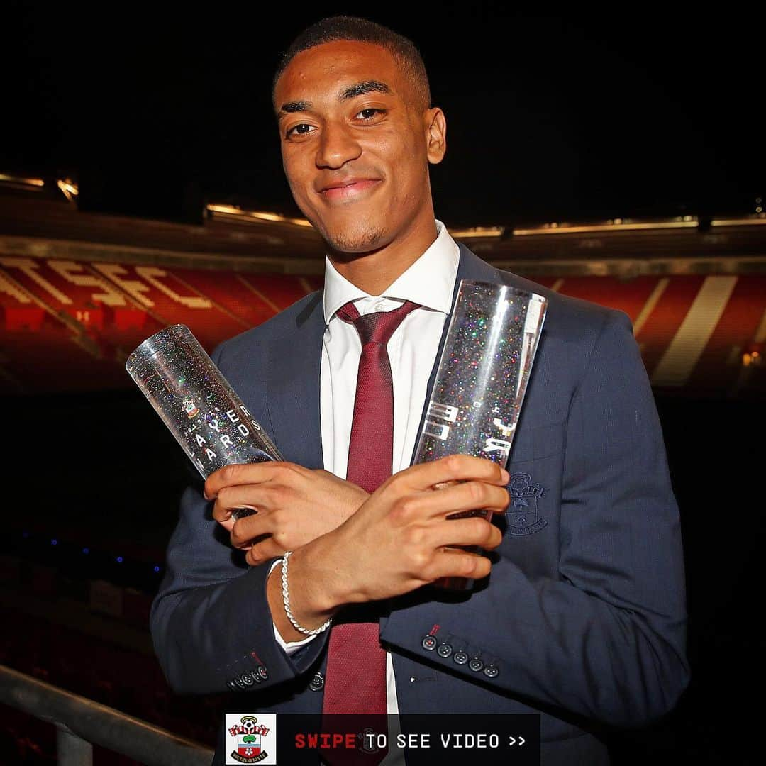 サウサンプトンFCさんのインスタグラム写真 - (サウサンプトンFCInstagram)「ACHIEVEMENT UNLOCKED 🔓  Win Young Player AND Goal of the Season in your first year as a professional 🔥🇫🇷 #saintsfc #SFCAwards2019 @yan.valery」5月8日 16時56分 - southamptonfc