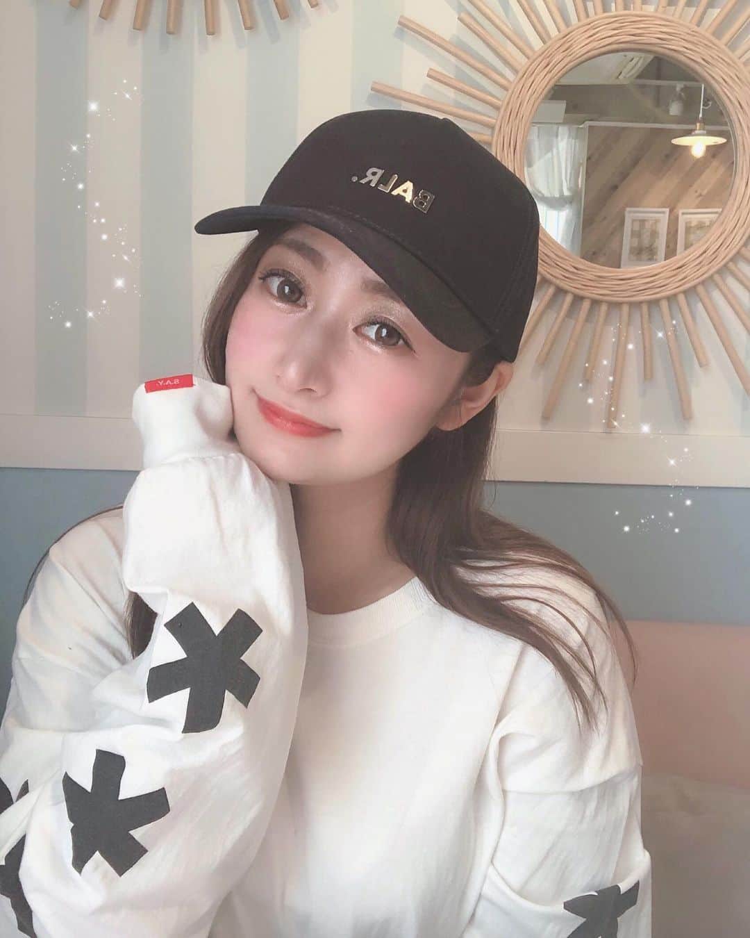 YU-RIのインスタグラム：「#おしゃカフェ 笑」