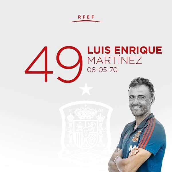 サッカー スペイン代表チームさんのインスタグラム写真 - (サッカー スペイン代表チームInstagram)「🎂 ¡Feliz cumpleaños a Luis Enrique! El seleccionador de la @sefutbol y campeón Olímpico en #Barcelona92 cumple 49 años 🎉. ¡MUCHAS FELICIDADES 🤩!」5月8日 17時11分 - sefutbol