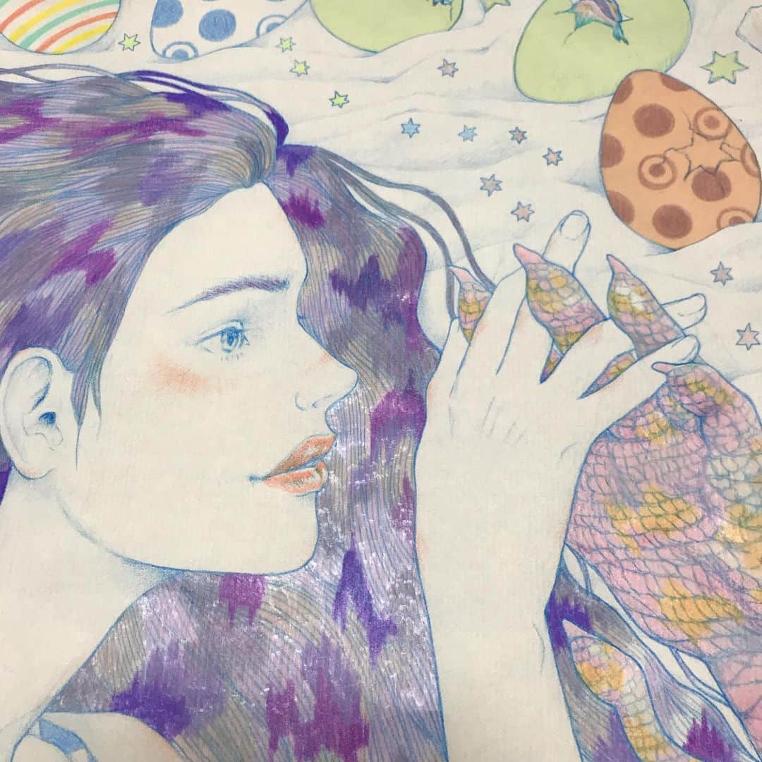 D[di:]のインスタグラム：「ふぁんたじぃ #d_official #coloredpencil #coloredpencilgirl #どっちがガールでしょう #異種間恋愛 #love #あたらしいあいのかたち #わけわからんくらい時間ばかりが過ぎていく #描くの遅くてどうかしてる」