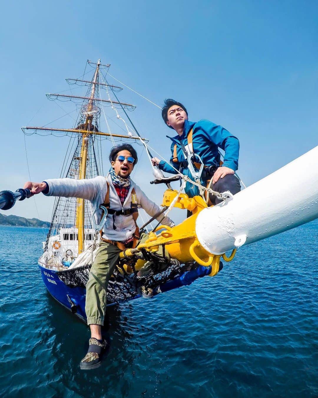 GoProさんのインスタグラム写真 - (GoProInstagram)「仲間との新たな冒険の始まりを。⛴ #TripOn ・ 📷 日本唯一の一般人が乗船できる #帆船 「みらいへ」から、 @lifeplayintessi の一枚。 ・ ・ ・ #GoPro #GoProJP #GoProTravelJapan #GoProのある生活 #船 #海 #航海」5月8日 17時40分 - goprojp