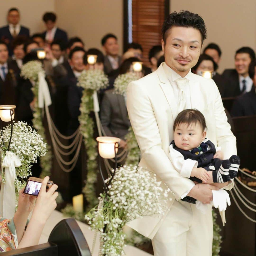 Dears Weddingさんのインスタグラム写真 - (Dears WeddingInstagram)「エヴァウイン小山プレミアムスィーツ﻿﻿ (@everwin_wedding )の #ウェディングレポ をご紹介！﻿﻿﻿ ﻿﻿﻿ テーマは「Resort Poolside Party」﻿﻿﻿ ﻿﻿﻿ ↓↓詳しくは店舗公式サイトから「ウエディングレポート」をCHECK↓↓﻿﻿ https://www.dearswedding.jp/everwin/」5月8日 17時54分 - dearswedding