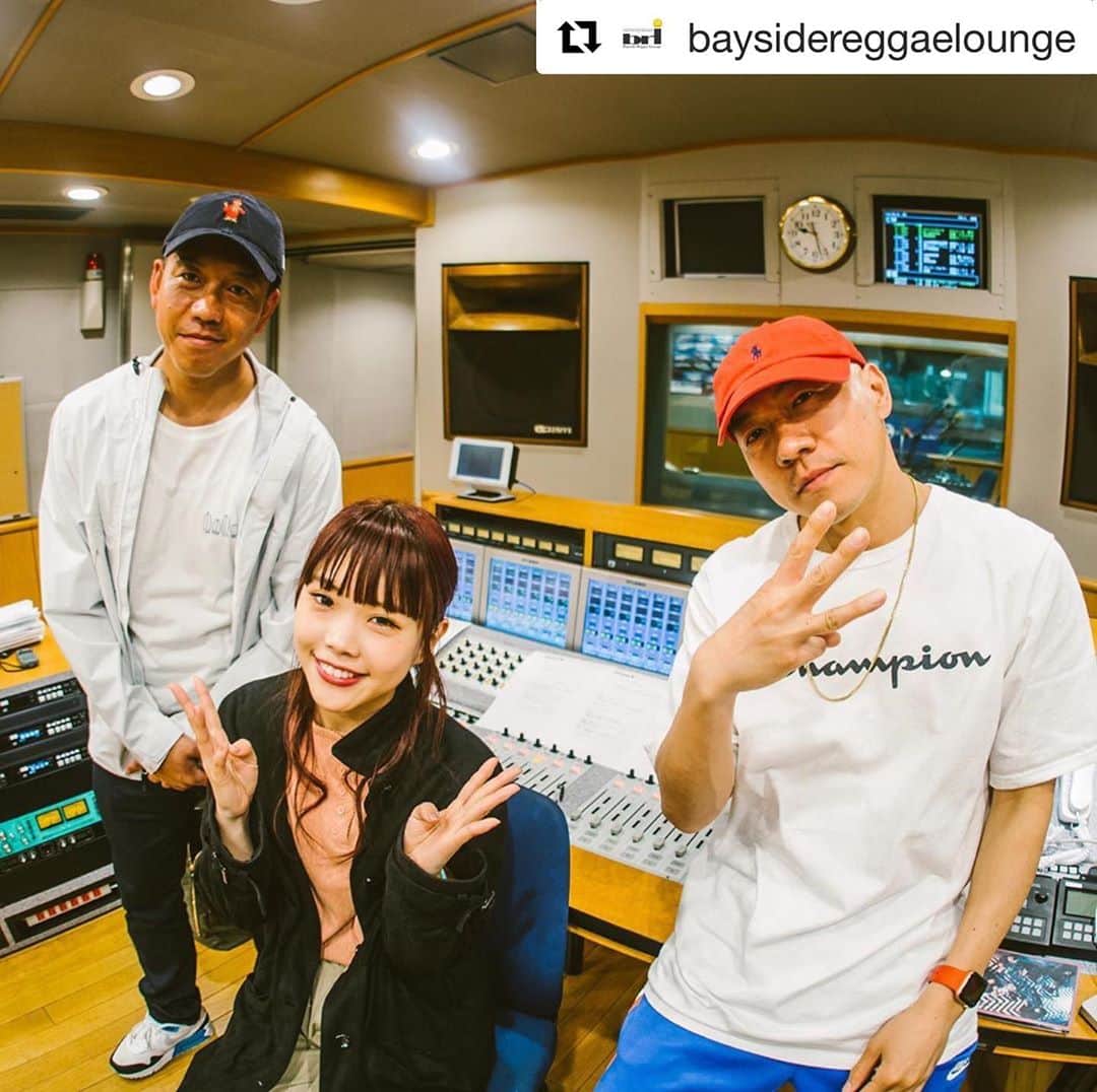 MIGHTY CROWNのインスタグラム：「Nation wide radio station 84.7fm 今週の 土曜日！ #新企画 #楽器を持たないパンクバンド  から #アイナジエンド #ビッシュ  人として素晴らしい彼女とトークセッション #えふよこ  #brl #baysidereggaelounge  #Repost @baysidereggaelounge with @get_repost ・・・ 特別企画「Who is MIGHTY CROWN？」 CHPTE 1 前編5/11 & 後編 5/18 OA  サウンドシステムカルチャーとマイティクラウンを改めて紐解きレゲエ・ダンスホールの魅力をより広めていきます。 スペシャルインフルエンサーとしてアイナ・ジ・エンド（BiSH）参戦いただきます。イントロダクション回は5/11までradiko.jp タイムフリーでプレイバック中🎧  #reggae #radio #mightycrown  #dancehall #music #japan #yokohama @bana_daddy_b @fmyokohama847_official @mightycrown @mastasimon  @fb_sticko @ninjacrown  @cojiecrown @mightycrown_entertainment  #fmyokohama  #bish」