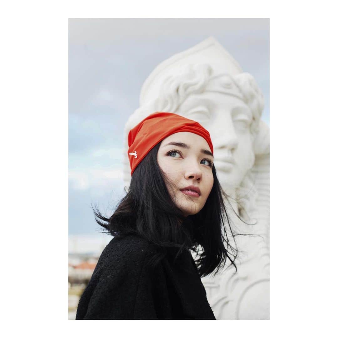 ミュールバウアーさんのインスタグラム写真 - (ミュールバウアーInstagram)「Mühlbauer | #summerclassics ▪️ @aya_shalkar wears KORA ♥️ This soft and light #turban is made from #organic #cotton #jersey and therefor very comfortable to wear. #hatmakers #vienna 📷 @ninakvk」5月8日 18時50分 - muehlbauer_hats