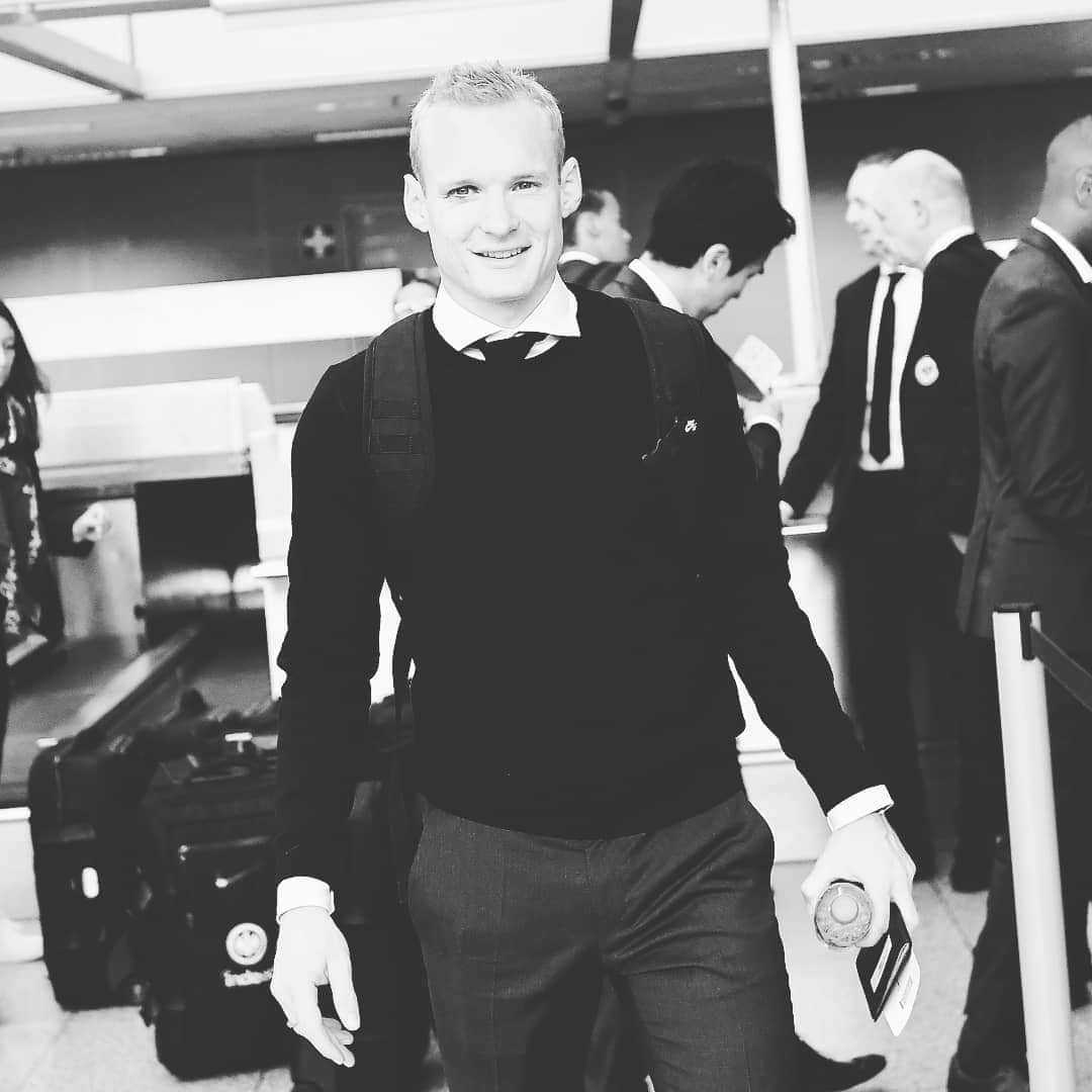 セバスティアン・ローデさんのインスタグラム写真 - (セバスティアン・ローデInstagram)「Auf geht's! 🛫👌 #Europaleague #SGECHE #semifinal @eintrachtfrankfurt」5月8日 19時08分 - rodesebastian