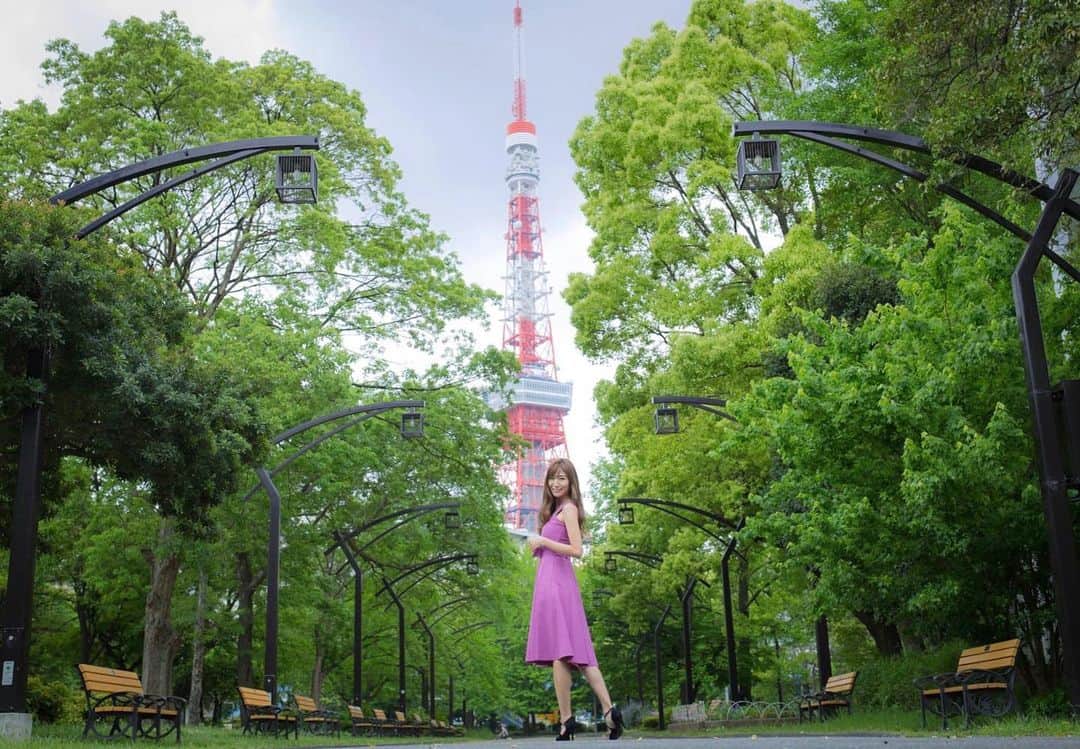 美波千夏さんのインスタグラム写真 - (美波千夏Instagram)「🗼🗼🗼 大好きな東京タワーと私 ここ夜来てみたいなー。 . . 👗 @apuweiser_official . . .  #東京タワー #tokyotower #tokyo #japan #japantrip #アプワイザーリッシェ #ワンピース #👗#pink」5月8日 19時56分 - chinatsu_minami