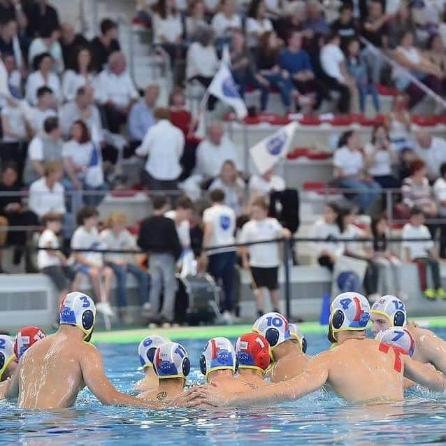 志賀光明さんのインスタグラム写真 - (志賀光明Instagram)「Semi-final💥 vs Marseille🌊 . プレーオフ準決勝 相手はEuro cup覇者のマルセイユ . 厳しい戦いだけど勝ちたい！ 応援よろしくお願いします💪 . #水球 #waterpolo #vizilabda #vaterpolo #aixmaville #semifinal #france #6 #fitness #swimming #playoff」5月8日 20時21分 - shiga.m0916