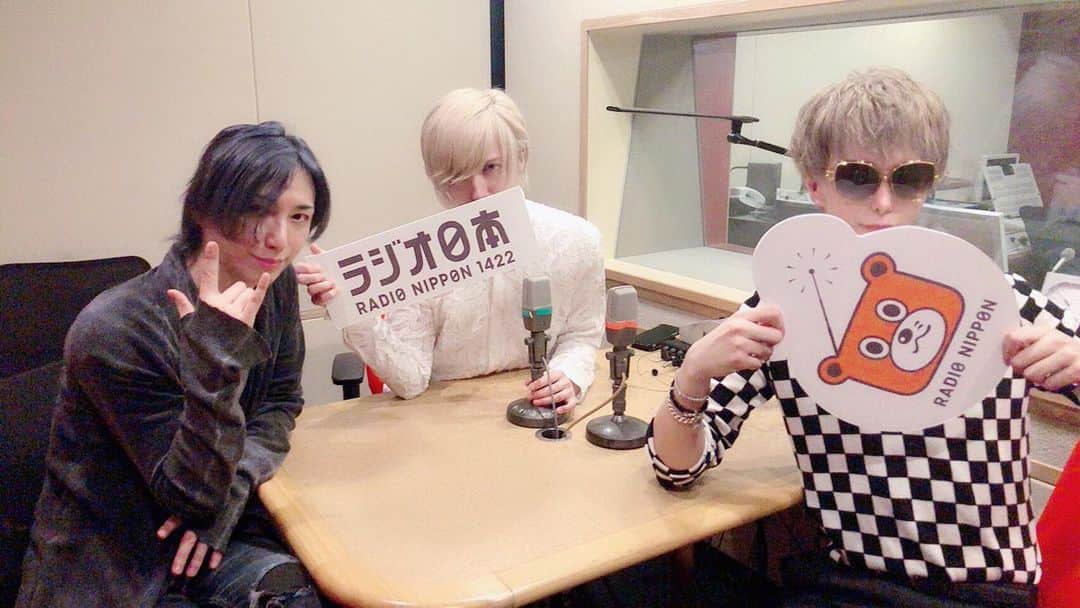 luzのインスタグラム：「25:30〜ラジオ日本 「鮎川優のミッドナイトニッポン」 luz×MiA  #luz #MiA #鮎川優のミッドナイトニッポン」