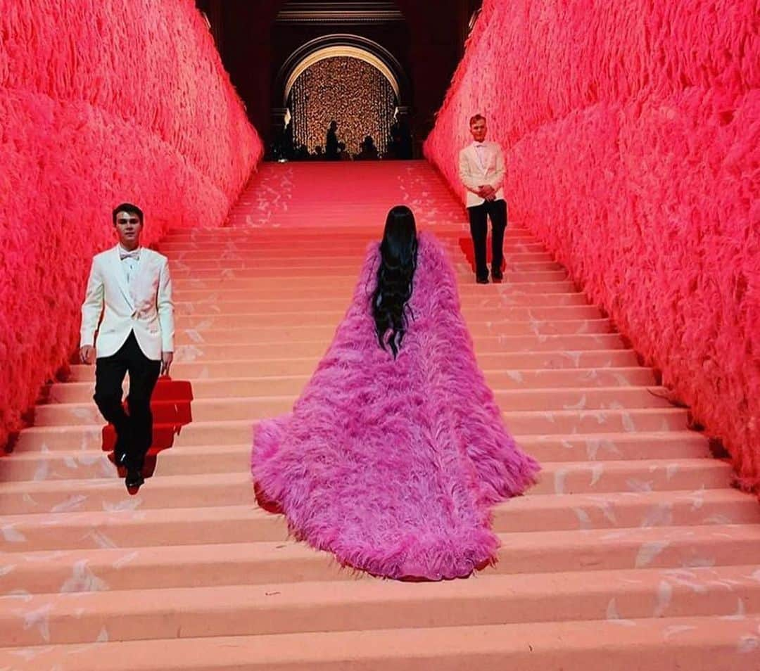 ナオミ・キャンベルさんのインスタグラム写真 - (ナオミ・キャンベルInstagram)「💗 Thank you #MetGala2019 💕 @maisonvalentino @pppiccioli at」5月9日 7時00分 - naomi