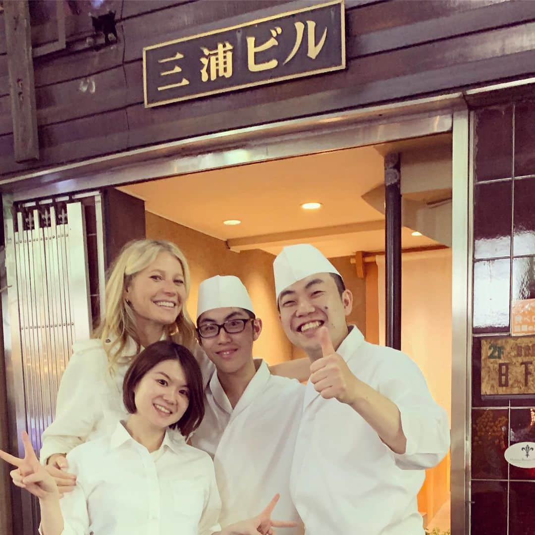 グウィネス・パルトローさんのインスタグラム写真 - (グウィネス・パルトローInstagram)「Omakase heaven at Iwa sushi🍣#Michelinstar #sushiiwa #tsukasaharaguchi」5月8日 22時25分 - gwynethpaltrow