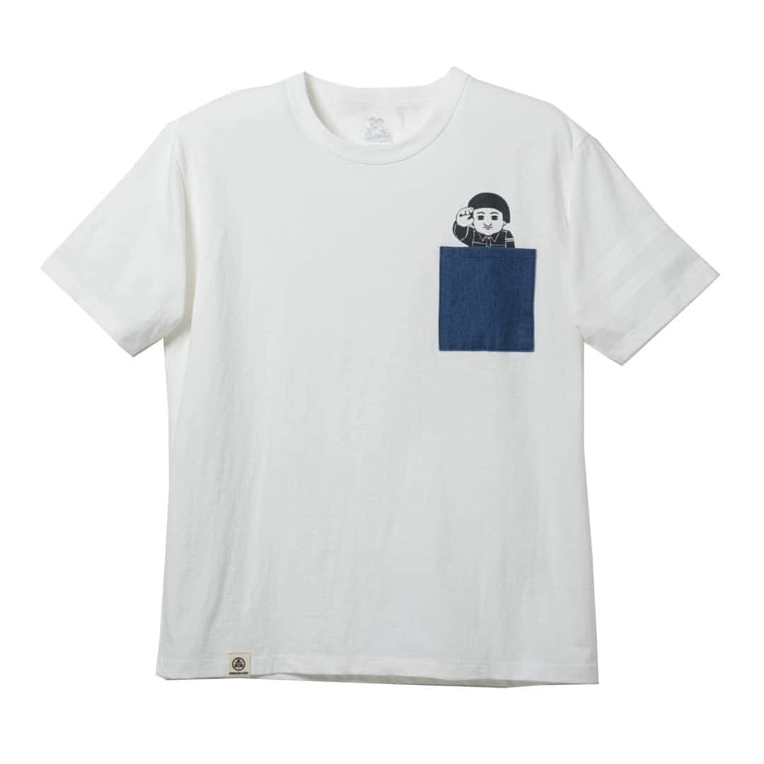 momotarojeansのインスタグラム：「07-066 Denim pocket Momotaro print t-shirts  #kojima #kurashiki #okayama #jeans #denim #denimday #denimporn #denimhead #selvedge #selvage #selvedgedenim #selvedgeforum #denimevolution #selvedgemurah #unionspecial #goingtobattle #madeinjapan #japanesedenim #fading #naturalfading #madebyhand #madeinjapan #jeanslife #vintagejeans #fade #selvedge #mensweardaily」