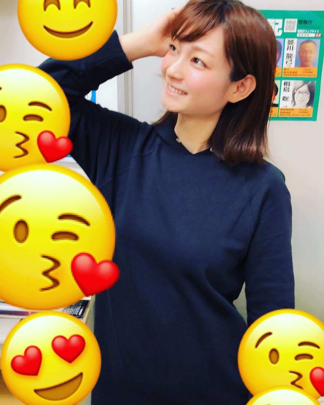 ヒラヤマンのインスタグラム：「#背景笑 #ひらやまん #ヒラヤマン #やらされた謎のポーズ」