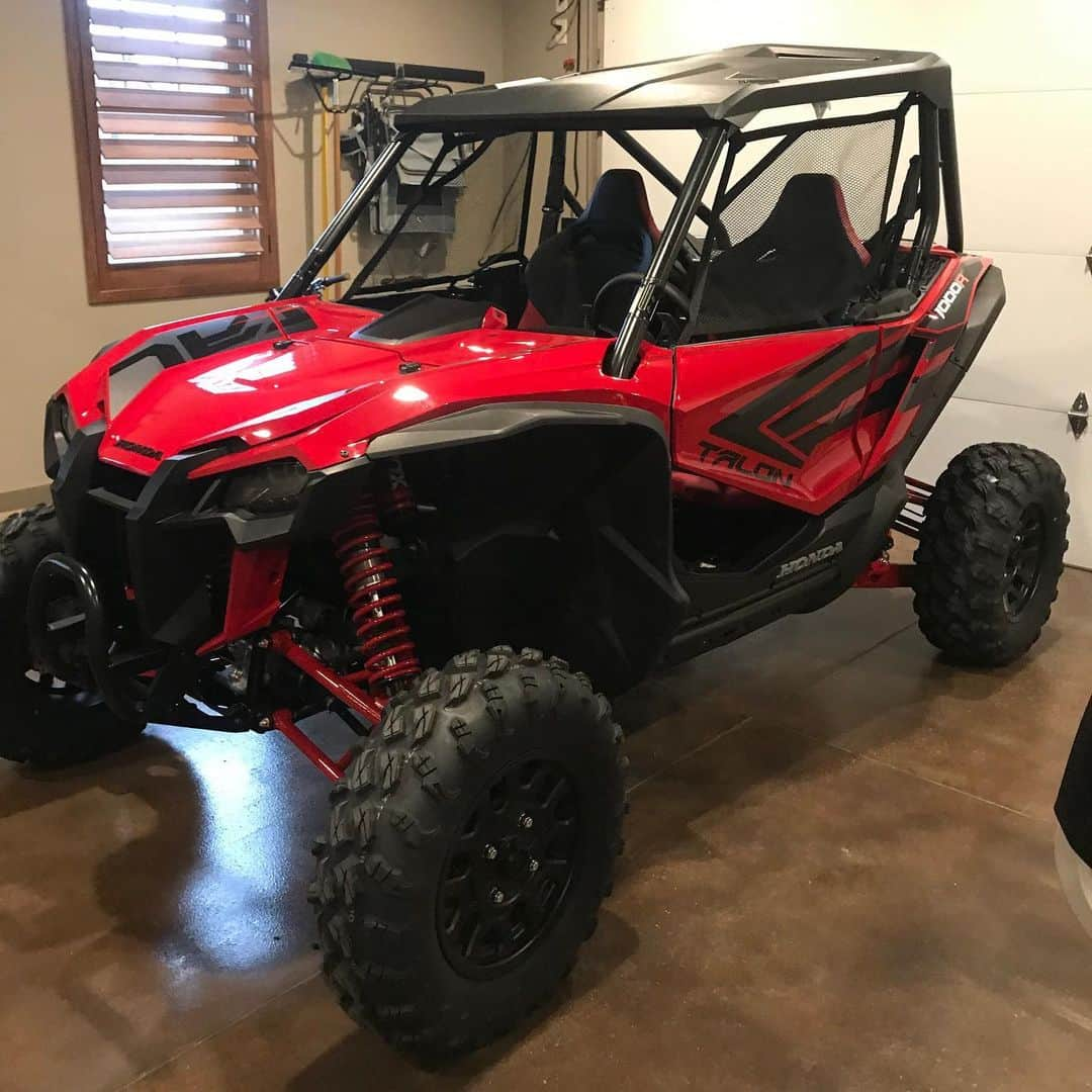 ケン・ロックゼンさんのインスタグラム写真 - (ケン・ロックゼンInstagram)「My @honda_powersports_us Talon is finally here 😈 Now, i just need to trick it out a bit 😬 The SxS farm is growing @ourlifesxs 😋 These things are waaayyy too much fun! I might have to race them when i m retired 😝」5月8日 23時59分 - kenroczen94