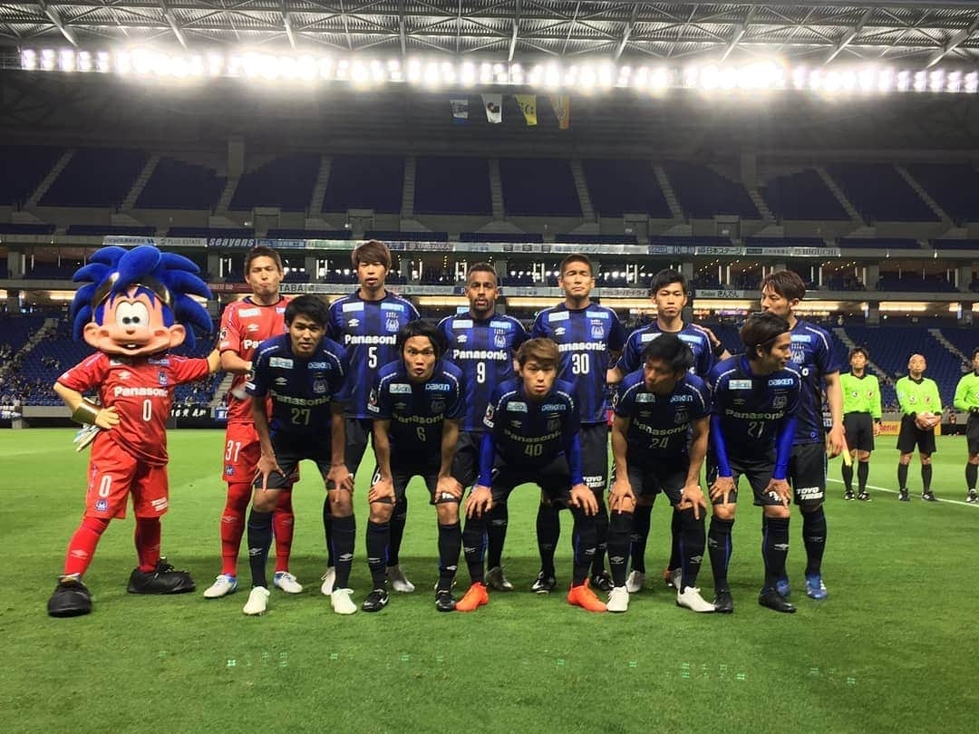 青山直晃さんのインスタグラム写真 - (青山直晃Instagram)「[Match Day] 💪 #TeamAo . 📷 Credit to Gamba Osaka (twitter) . #青山直晃 #AoyamaNaoaki #NaoakiAoyama #NA30#AO30 #อาโอยามะ #นาโออากิ #นาโออากิอาโอยามะ . #ガンバ大阪 #GAMBAOSAKA #Jリーグ #JLeague」5月8日 23時52分 - naoakiaoyama_fc