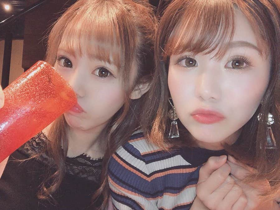 愛田杏奈さんのインスタグラム写真 - (愛田杏奈Instagram)「大好きなお友達にも会えて、 家族ともいっぱいのんびりできて、 遅めのGW満喫できました🙏❤️ . . 明日からまた頑張るぞーっ！！！ . . #gw #2連休 #地元 #可愛い #自慢 #友達 #girlfriend #大人になった #昔の写真見たら２人とも今より老けてた #笑 #gal #selfie #instagood」5月9日 0時12分 - anna_osada