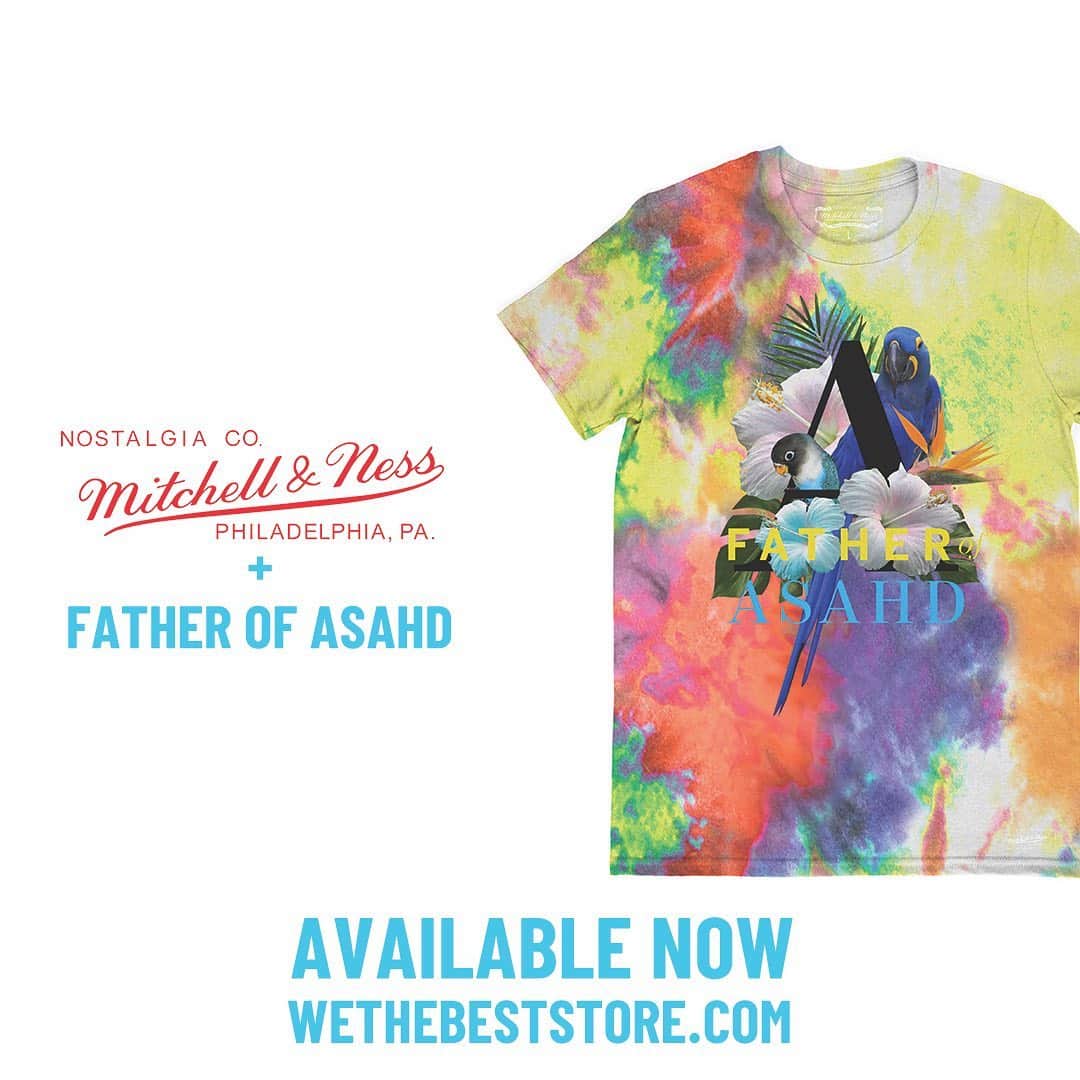 DJキャレドさんのインスタグラム写真 - (DJキャレドInstagram)「#FANLUV! #FATHEROFASAHD It’s NEAR! Get the #FATHEROFASAHD x @mitchellandness collab now on wethebeststore.com 🔥🔥🔥🔥 Also included with every purchase is a copy of my album #FATHEROFASAHD available MAY 17th! 🔥🔥🔥」5月9日 0時49分 - djkhaled