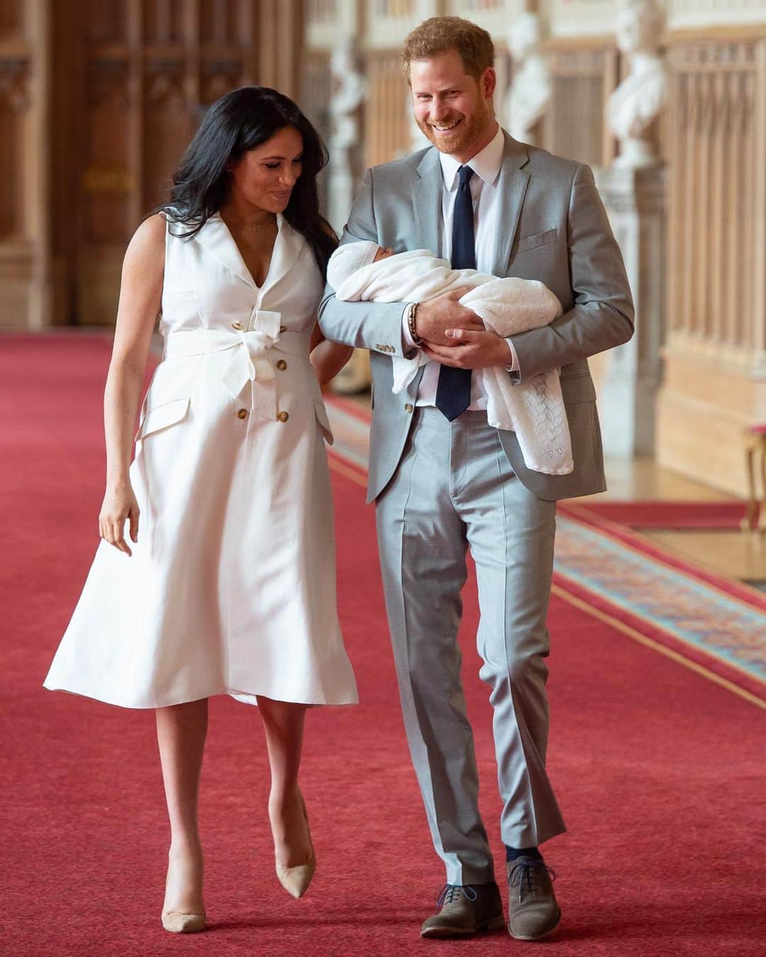 Just Jaredさんのインスタグラム写真 - (Just JaredInstagram)「The royal baby has a name! The Duke and Duchess chose Archie Harrison Mountbatten-Windsor for their little one. Click the LINK IN BIO for all the photos of the new royal! Photos: Getty」5月9日 0時54分 - justjared