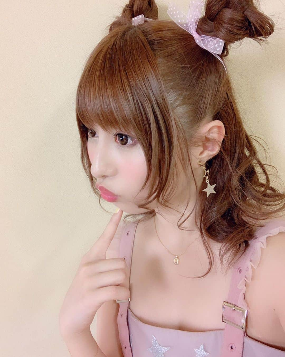 成瀬心美さんのインスタグラム写真 - (成瀬心美Instagram)「💫 . . この間のイベントで着た とてもかわいい ワンピドレス☺️ . . 見つけた瞬間一目惚れで おうちに届くまで ずっとワクワクしていて 実物を手に取ってみたら やっぱかわいい！！！！！！ . . すぐさまイベントに 持って行って着ました✨ . . みんなからも好評で良かった☺️ . . このお洋服は @lissi__boutique さんのもの✨ . . 最近ZOZOTOWNさんでも 通販が始まったらしい👀 . どれもかわいいし 生地もしっかりしてて 私の好きなブランドさんです✨ . . ヘアメイクさんに 髪の毛もやってもらって にこにこでございました。笑 . . これからお洋服の事も 色々載せたりしますね！✨ . . #fashion #star #dress #onepiece #pink #lissiboutique #love #event #instagood #instafashion #instagram #followｍe」5月9日 0時59分 - coco3ndazo