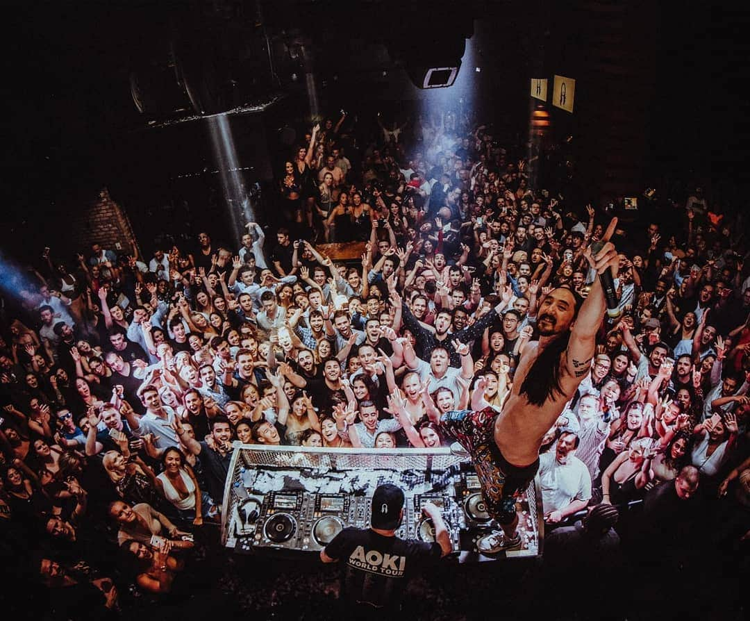 スティーヴ・アオキさんのインスタグラム写真 - (スティーヴ・アオキInstagram)「Who parties on a Tuesday night? Connecticut got the memo」5月9日 1時55分 - steveaoki