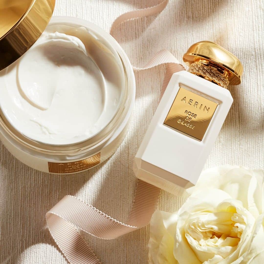 エスティローダーさんのインスタグラム写真 - (エスティローダーInstagram)「Wrap yourself in Rose de Grasse. Let the whipped texture of @AERIN's body cream and the delicate scent of #perfume surround your senses with a flawless blend of roses. #AERINBeauty #MothersDay」5月9日 2時00分 - esteelauder