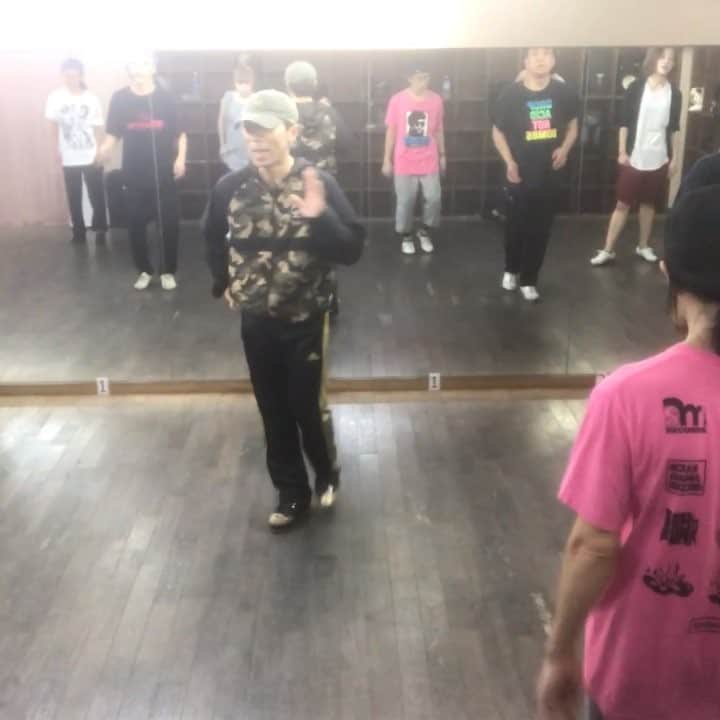 火口秀幸のインスタグラム：「#タップ #HIDEBOH #吉本坂46 #RED #やる気のない愛をThankyou #今夜はええやん  #HiguchiDance Studio #なつぞら  #NHK #連続テレビ小説」