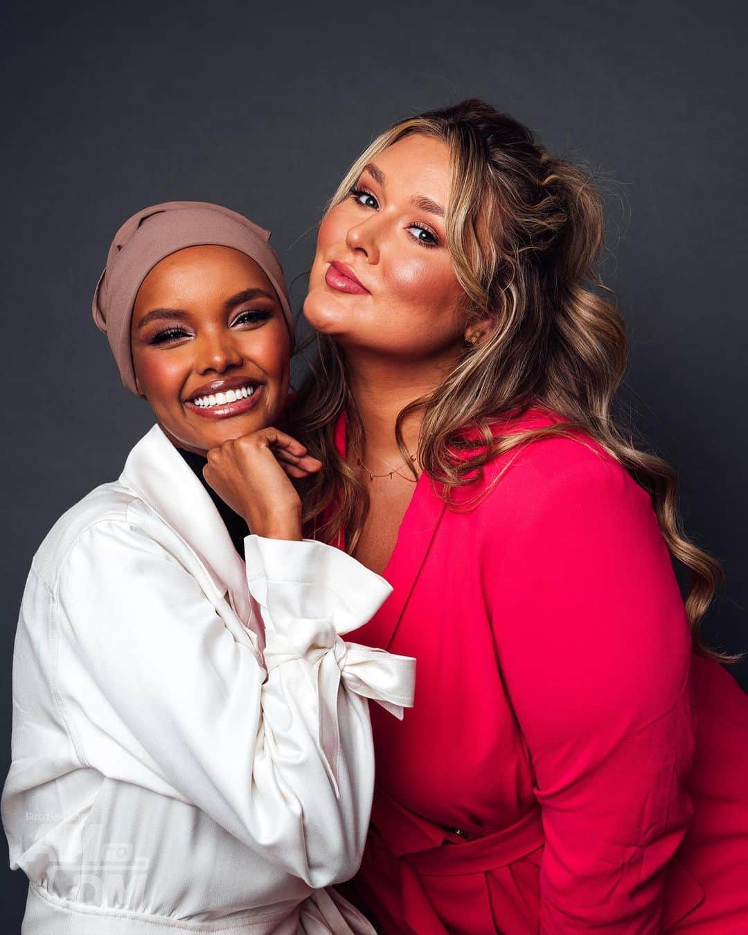 Sports Illustrated Swimsuitさんのインスタグラム写真 - (Sports Illustrated SwimsuitInstagram)「Celebrating new friendships and an empowering #SISwim 2019 issue with @halima and @huntermcgrady @buzzfeed! ☺️」5月9日 2時08分 - si_swimsuit