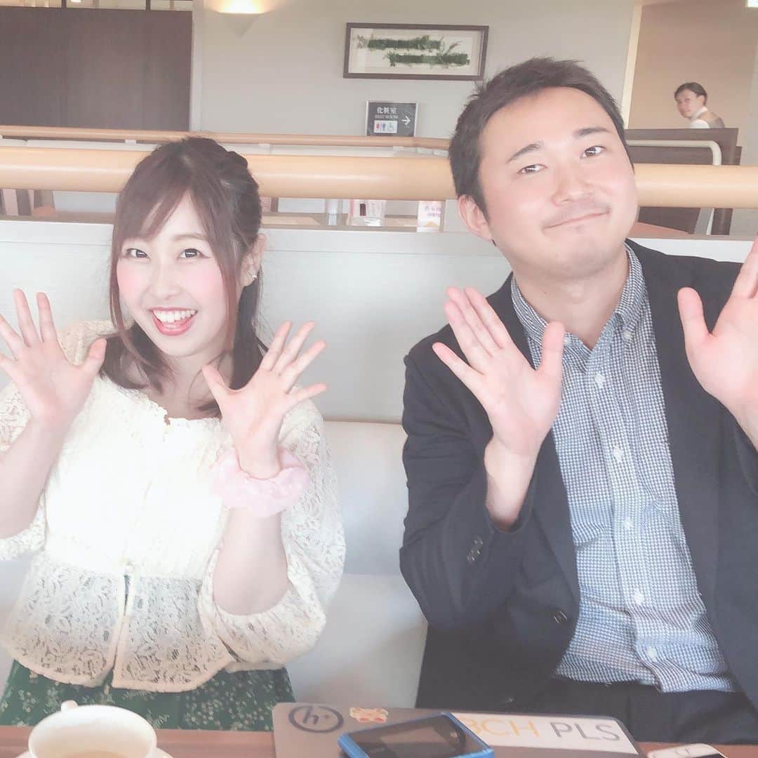 夏目亜季のインスタグラム：「本日は予防医療関係の webメディアの取材と病院のあと 音楽作家の #田村信二 さんとぷちぱーてぃ👏  あとは #荒川区川の手まつり で 勝ち組が集まってくれた時の写真や うちのスタッフ大石の誕生日に プレゼントしたスーツ🎁や 最近の政治活動の写真です！  インスタ久々！！ 取材記事近々掲載！お楽しみに！ 取材記事で担当者1人 インスタの方では写真が途切れた。。 #梅カムこんぶ #梅カムこんぶPR大使  #舞鶴 #京都 #かわいい女の子 #可愛い  #東京カメラ部 #舞鶴市 #夏目亜季 #ヘルプマーク #SLE #全身性エリテマトーデス #トマオニアンバサダー #トマオニ #youtuber #youtuber好きな人と繋がりたい  #予防医療  #舞鶴 #京都 #かめらすきな人と繋がりたい  #個撮 #撮影会 #カメラマン募集 #カメラマンさんと繋がりたい #youtube #予防医療 #荒川区議会議員」