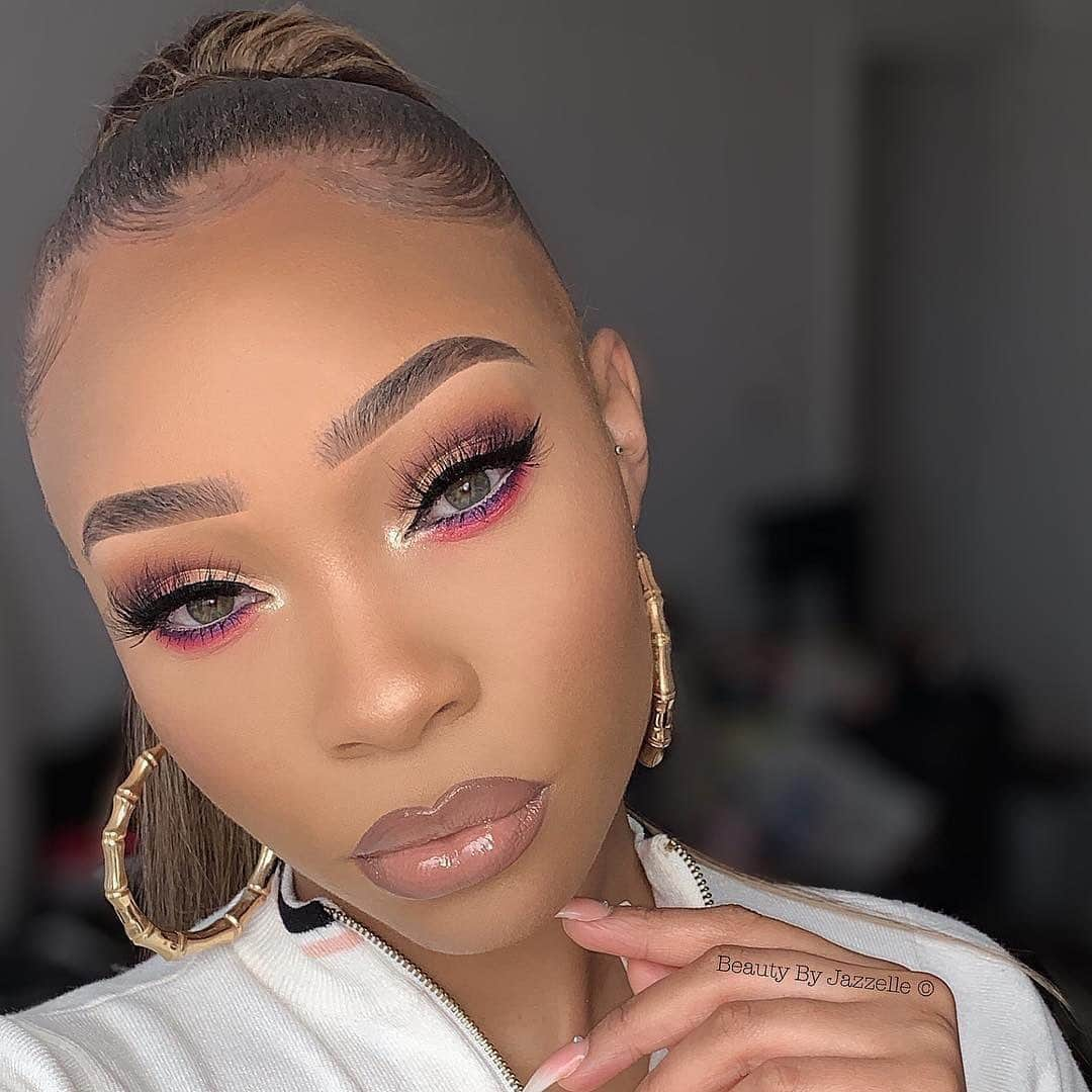 Anastasia Beverly Hillsさんのインスタグラム写真 - (Anastasia Beverly HillsInstagram)「Brows 🙌🏻 @beautybyjazzelle  BROWS• #Dipbrow in Ebony  LIPS • Stripped Lip Gloss  #anastasiabrows #wearebrows」5月9日 2時58分 - anastasiabeverlyhills