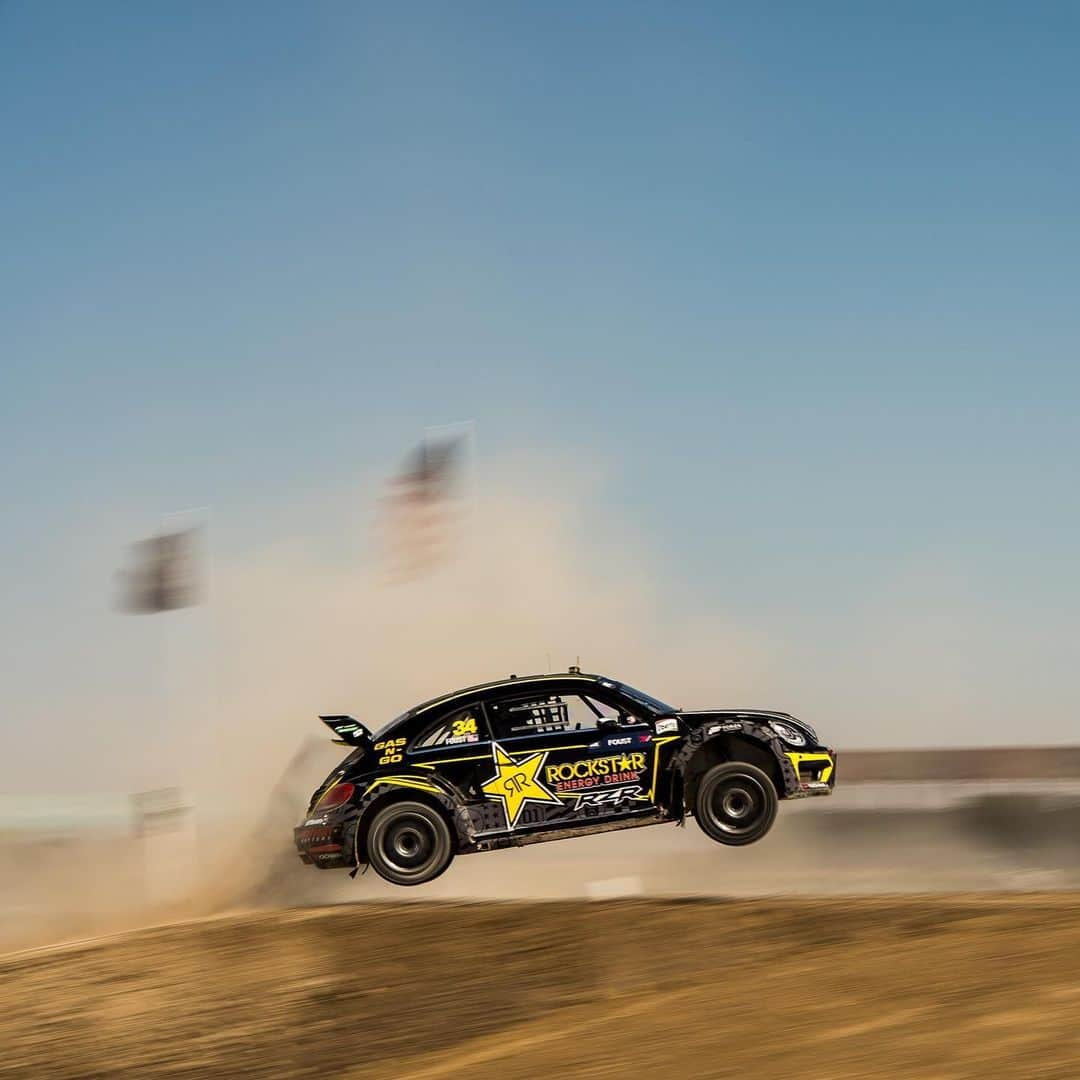 タナー・フォウストさんのインスタグラム写真 - (タナー・フォウストInstagram)「1 month away from kicking off the 2019 @arxrallycross season at Mid-Ohio! Shout out to my friends at #OdysseyBattery for supplying power to bring home wins! #VARX 📸 @peterbminnig」5月9日 3時13分 - tannerfoust