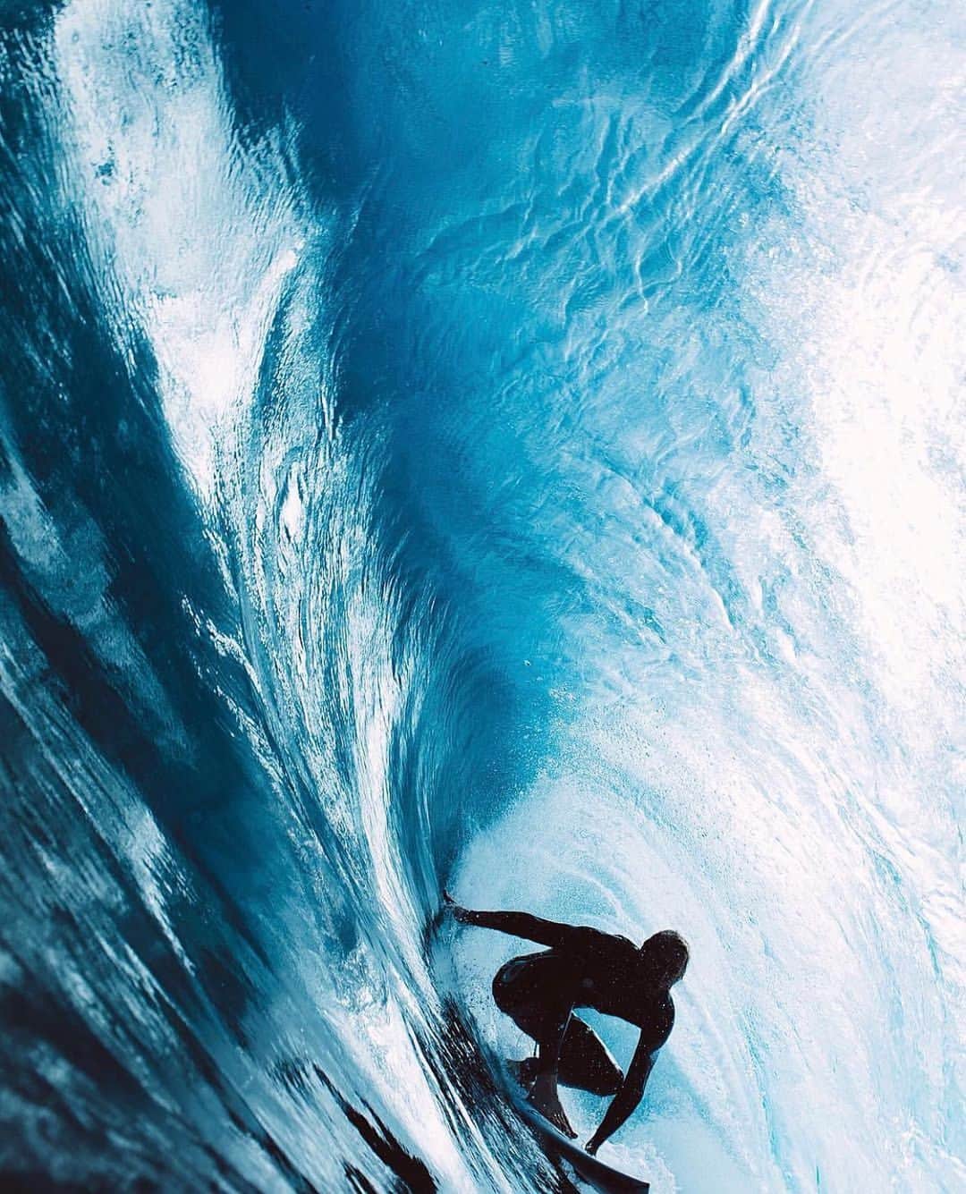 surflineさんのインスタグラム写真 - (surflineInstagram)「@owright, escaping The Box in West Oz. 📷: @corey_wilson」5月9日 4時05分 - surfline