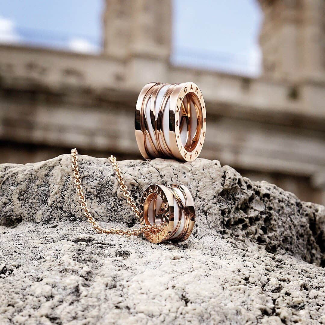 Saks Fifth Avenueさんのインスタグラム写真 - (Saks Fifth AvenueInstagram)「MOST WANTED: @bulgariofficial’s B.Zero1 collection brings together precious metals and sleek design. #SaksRocks」5月9日 4時17分 - saks